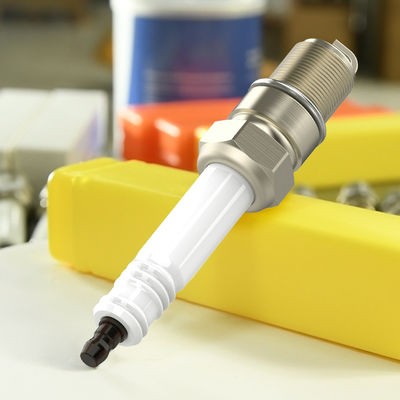 Mua Bugi đánh lửa công nghiệp R5B12-77 với kiểu đế gioăng J Khe hở điện cực công nghiệp và điện trở sản xuất trực tuyến