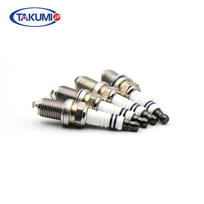 Khoảng cách 0,8mm Bugi ô tô Điện cực Bạch kim Chống ăn mòn Phù hợp với Toyota CALDINA